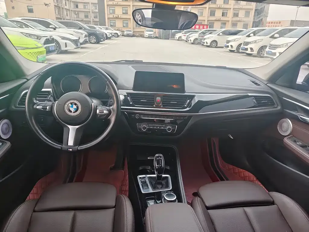 BMW 1 Series 2021 из CN, фото 5