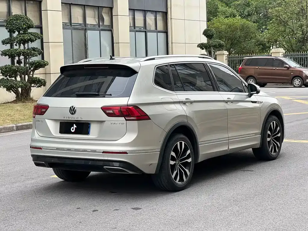 Volkswagen Tiguan L 2021 из CN, фото 9