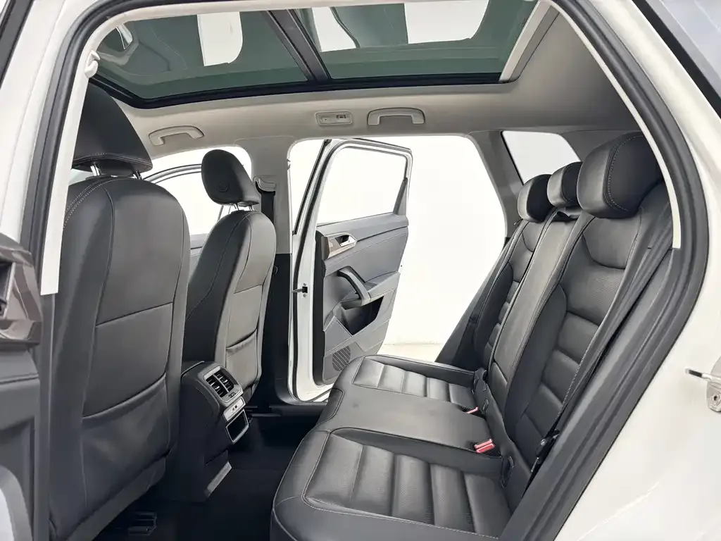 Volkswagen Tharu 2021 из CN, фото 10