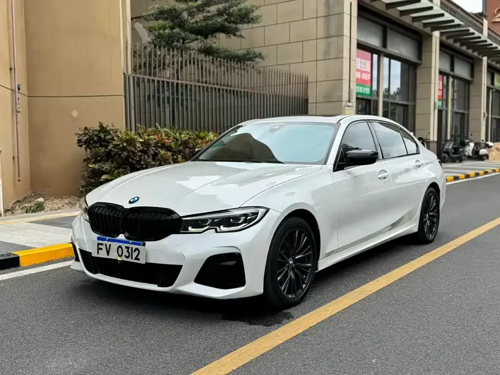 BMW 3 Series 2021 из CN, фото 1