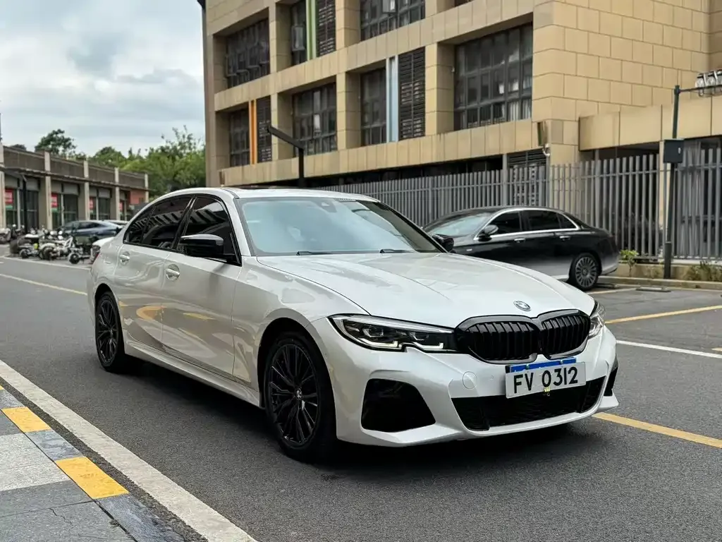 BMW 3 Series 2021 из CN, фото 3