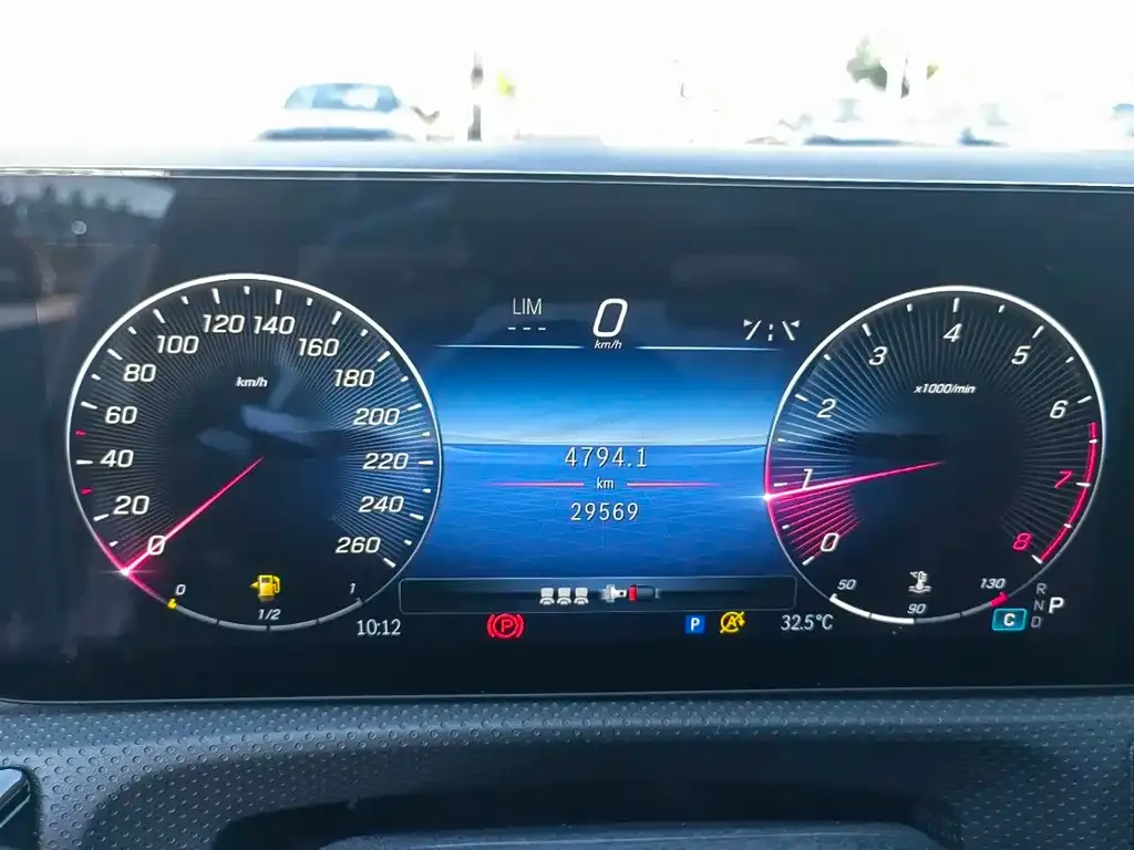 Mercedes-Benz A-Class 2024 из CN, фото 10