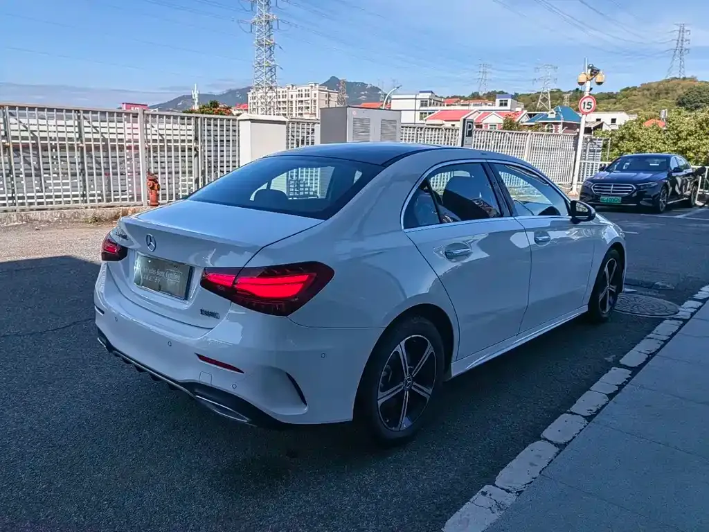 Mercedes-Benz A-Class 2024 из CN, фото 3
