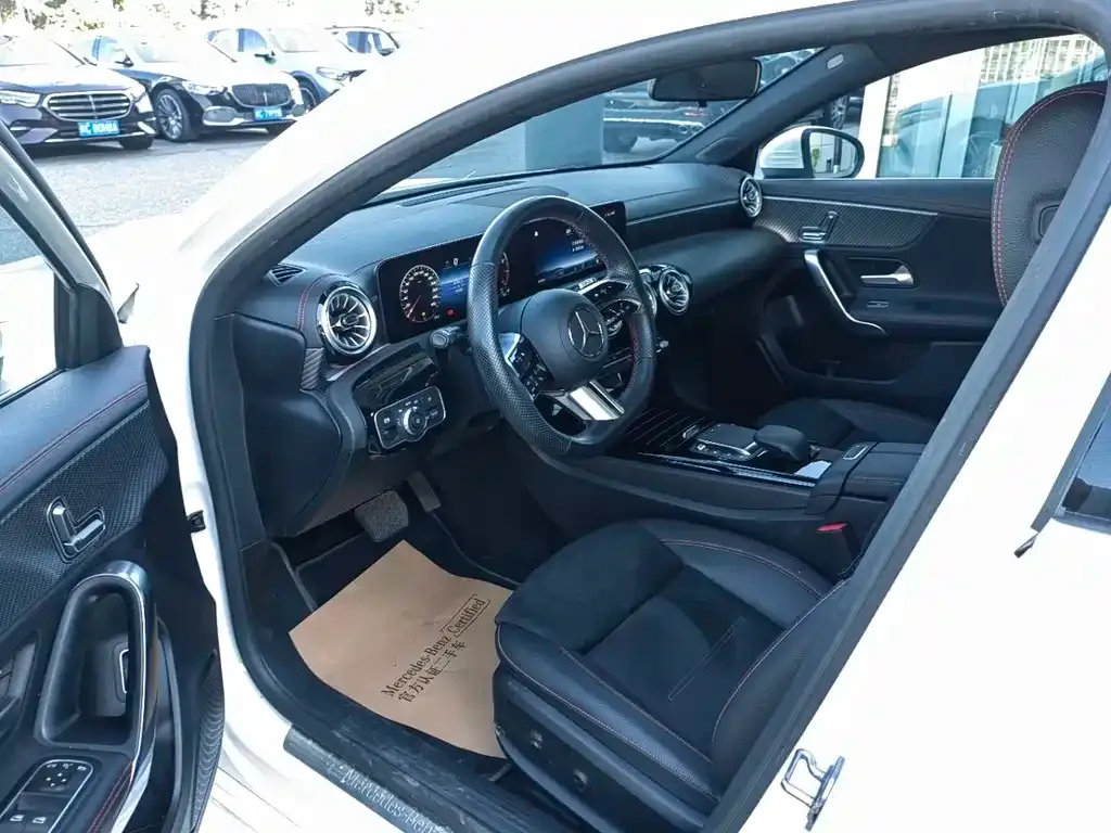 Mercedes-Benz A-Class 2024 из CN, фото 4