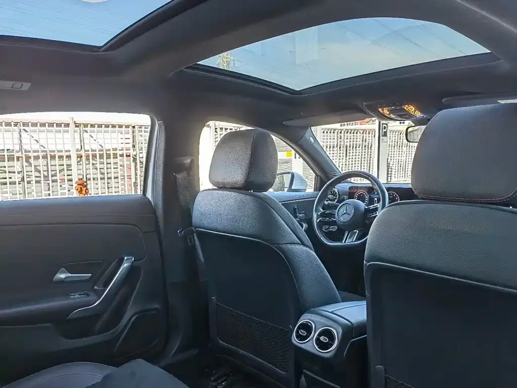 Mercedes-Benz A-Class 2024 из CN, фото 7