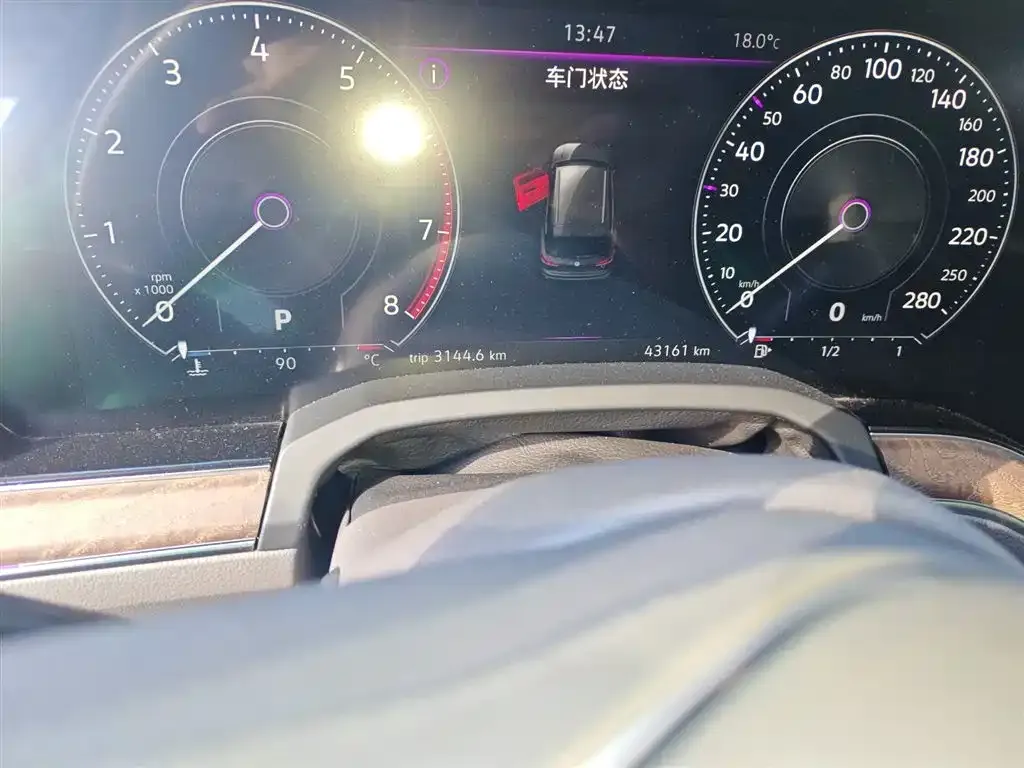 Volkswagen Touareg 2023 из CN, фото 5