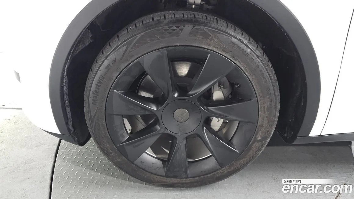 Tesla Model Y 2024 из KR, фото 5