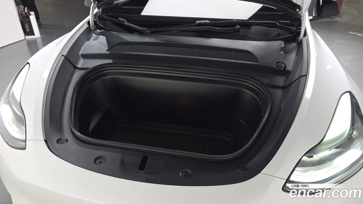 Tesla Model Y 2024 из KR, фото 6
