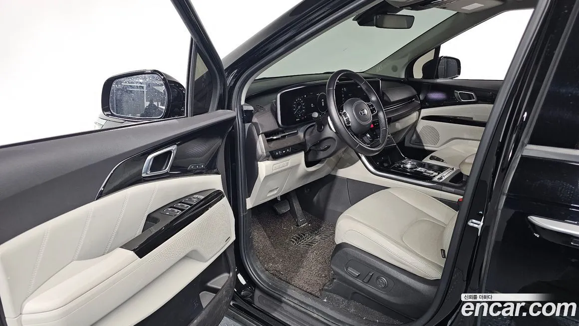 Kia Carnival — фото 10