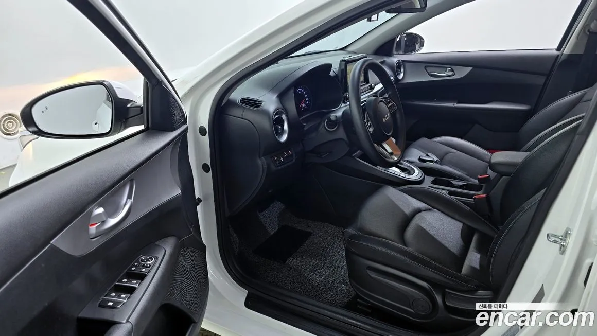 Kia K3 2022 из KR, фото 10