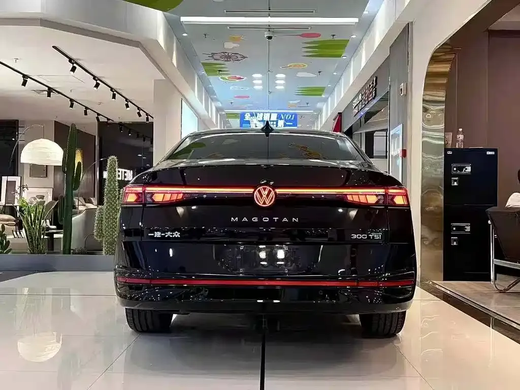 Volkswagen Magotan 2025 из CN, фото 8
