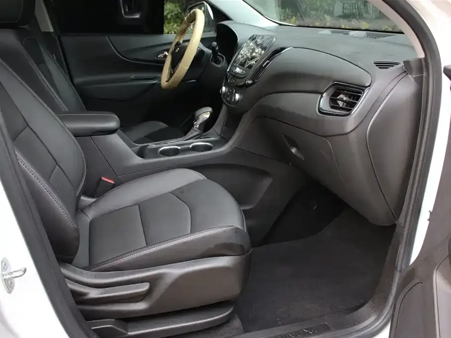 Chevrolet Equinox 2023 из CN, фото 10