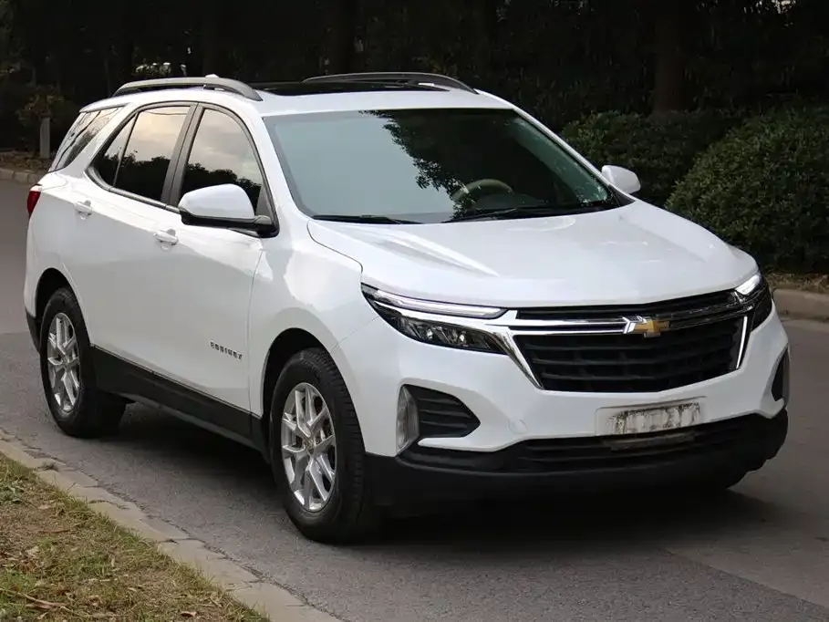 Chevrolet Equinox 2023 из CN, фото 3