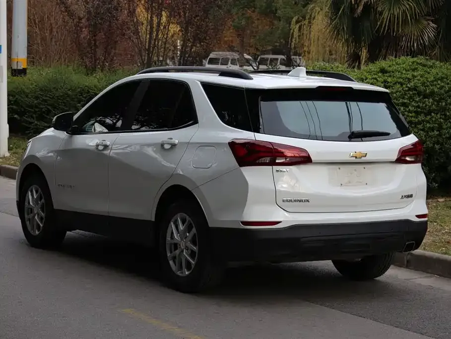 Chevrolet Equinox 2023 из CN, фото 5