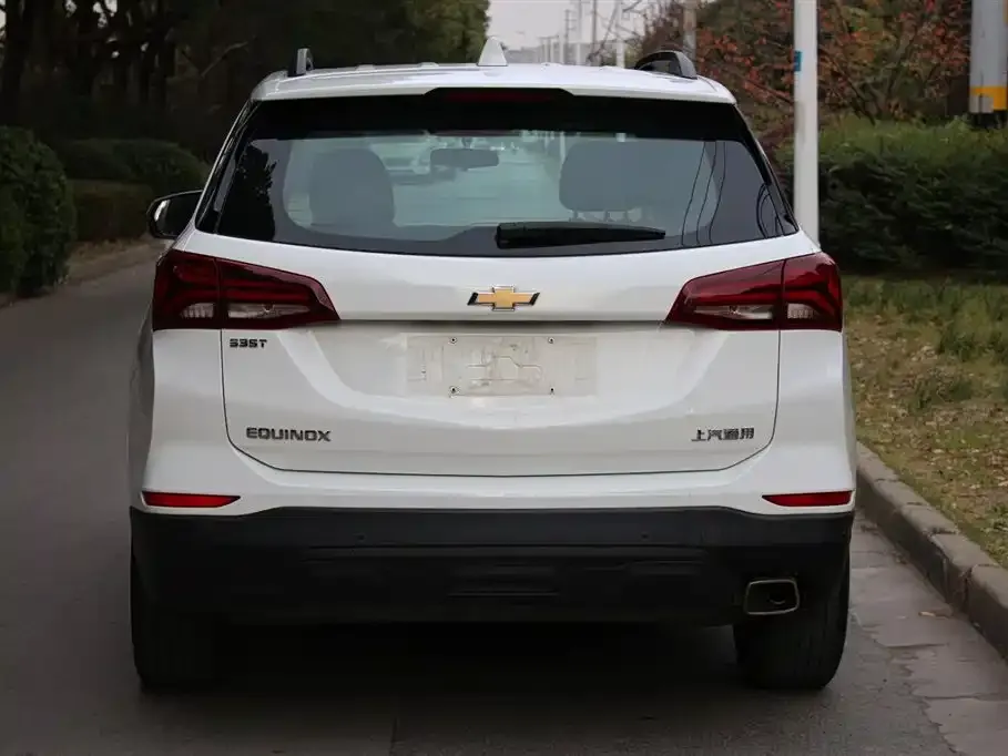 Chevrolet Equinox 2023 из CN, фото 6