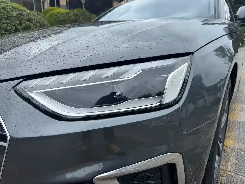 Audi A4L 2021 из CN, фото 5