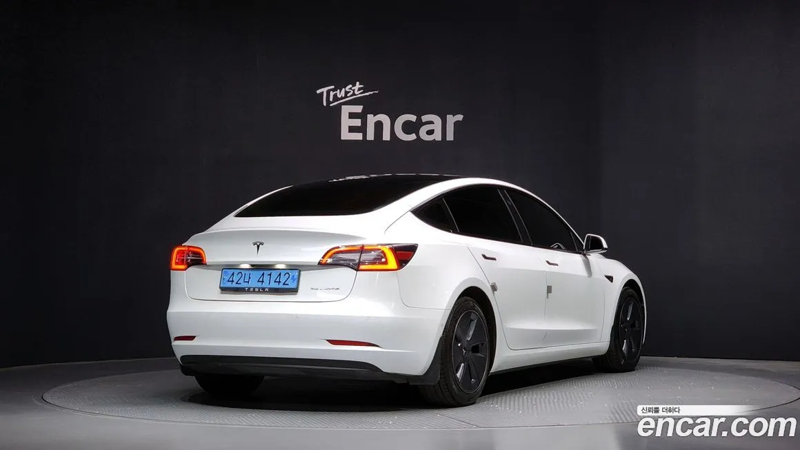 Tesla Model 3 2022 из KR, фото 2