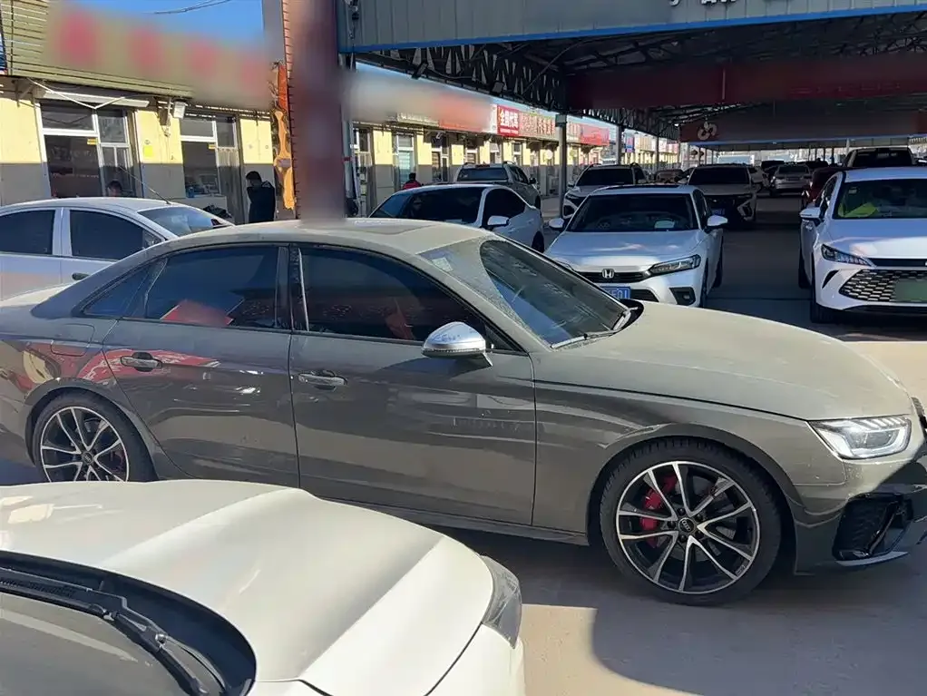 Audi S4 2024 из CN, фото 4