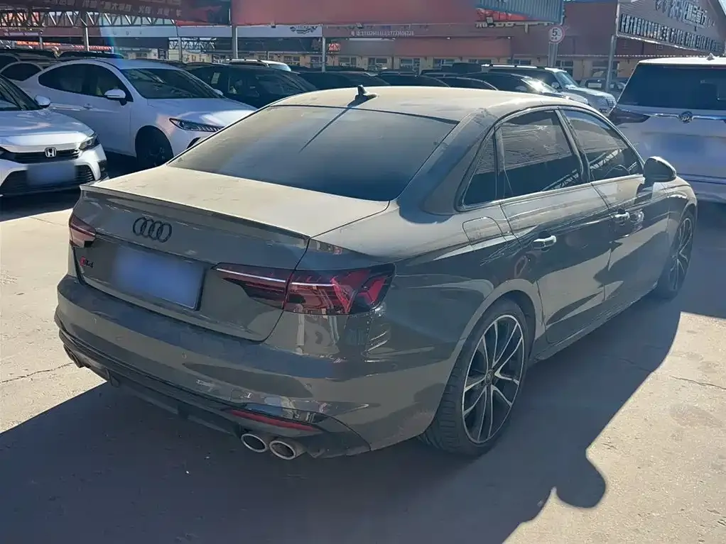 Audi S4 2024 из CN, фото 5