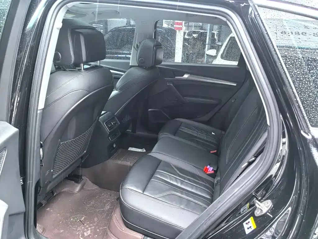 Audi Q5L 2022 из CN, фото 4