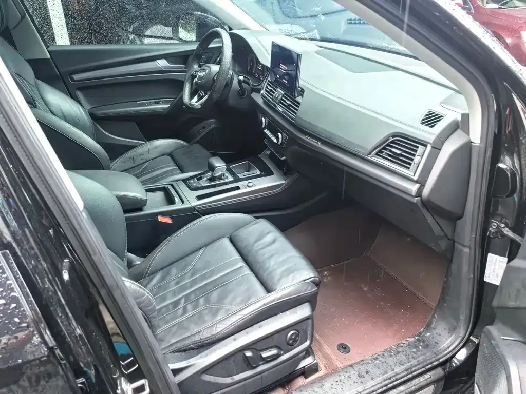 Audi Q5L 2022 из CN, фото 5