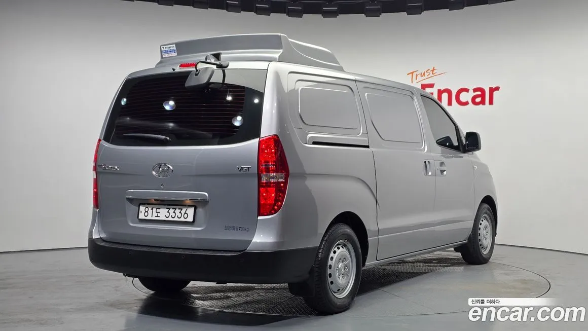 Hyundai Starex — фото 2