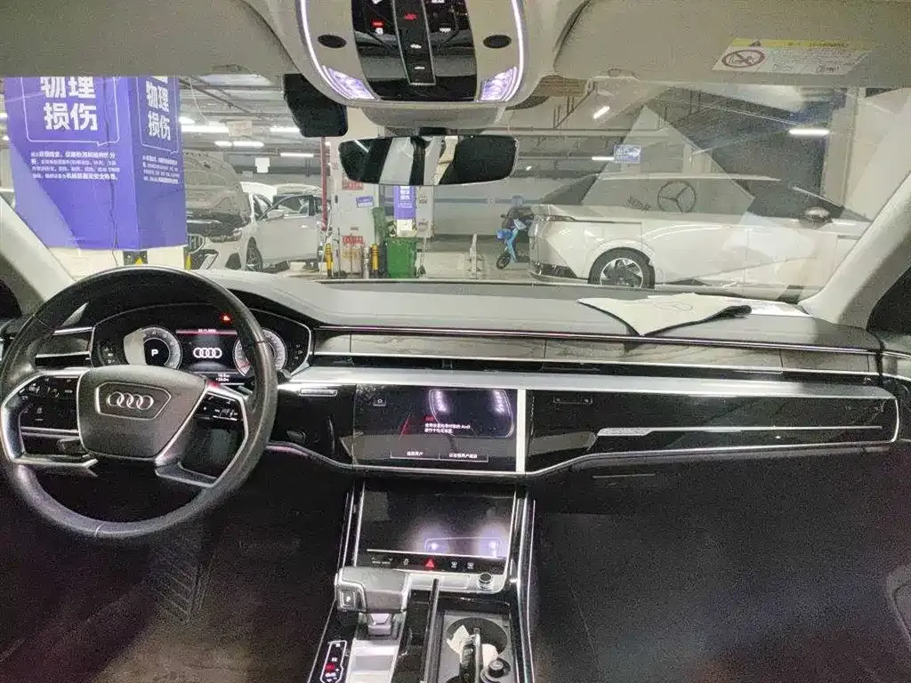 Audi A8 2021 из CN, фото 3