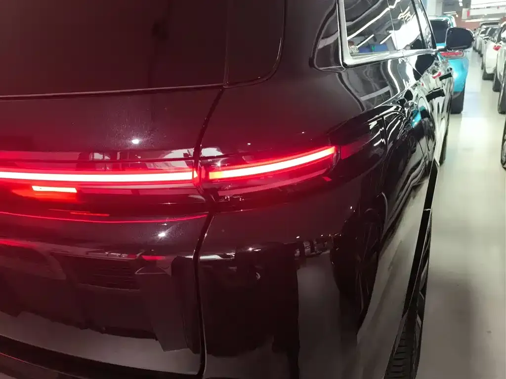 Li Auto L8 2023 из CN, фото 8