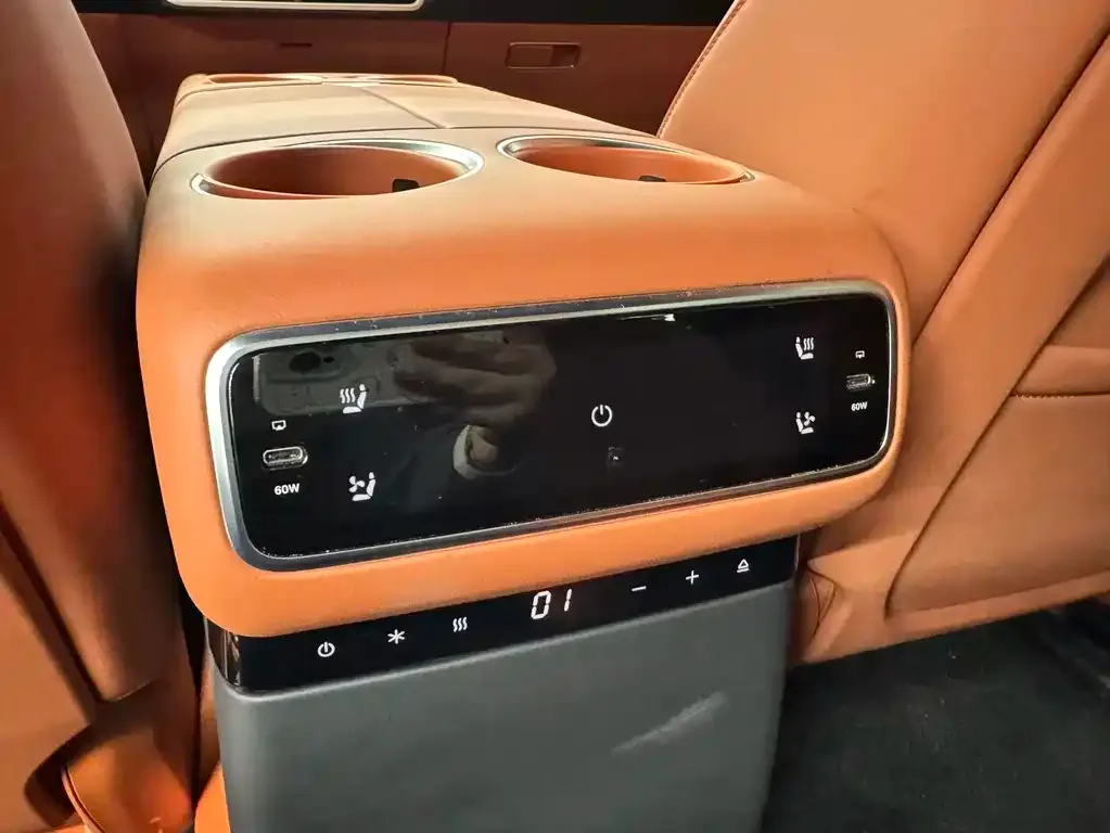 Li Auto L8 2025 из CN, фото 10
