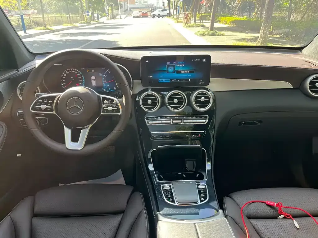 Mercedes-Benz GLC 2021 из CN, фото 8