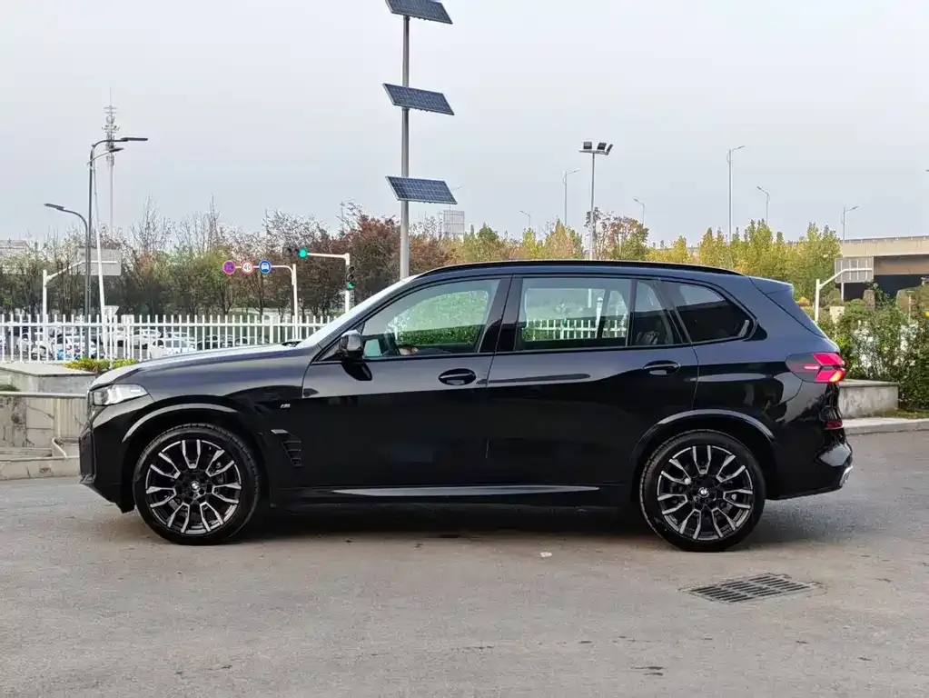 BMW X5 2025 из CN, фото 4