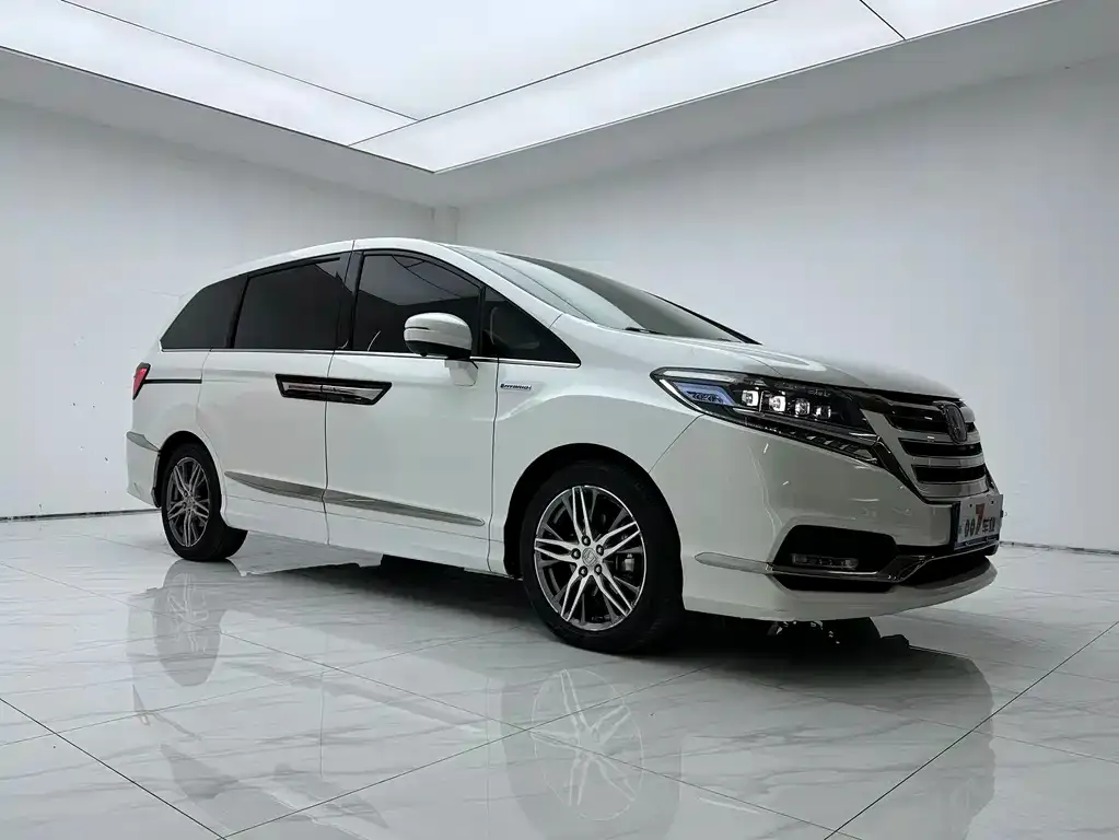 Honda Elysion 2021 из CN, фото 2