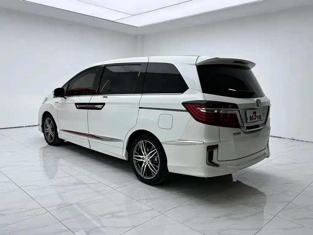 Honda Elysion 2021 из CN, фото 7