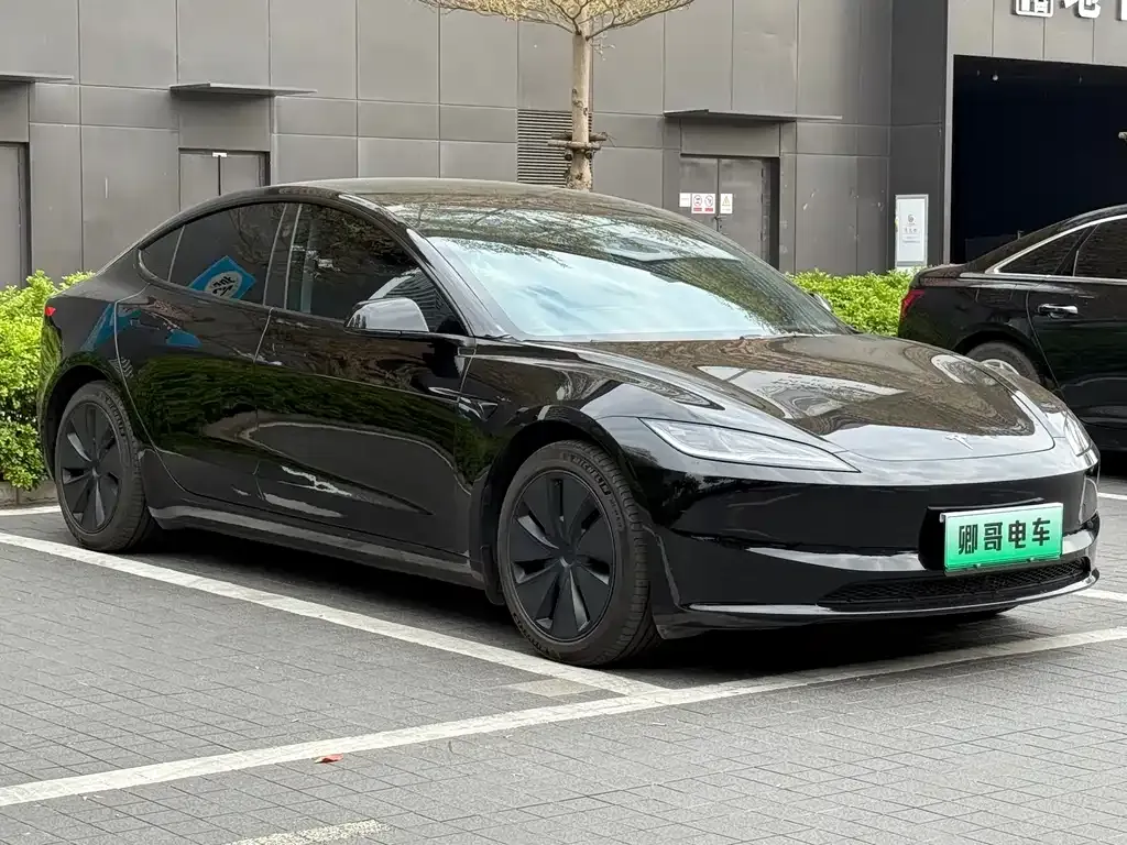 Tesla Model 3 2024 из CN, фото 3