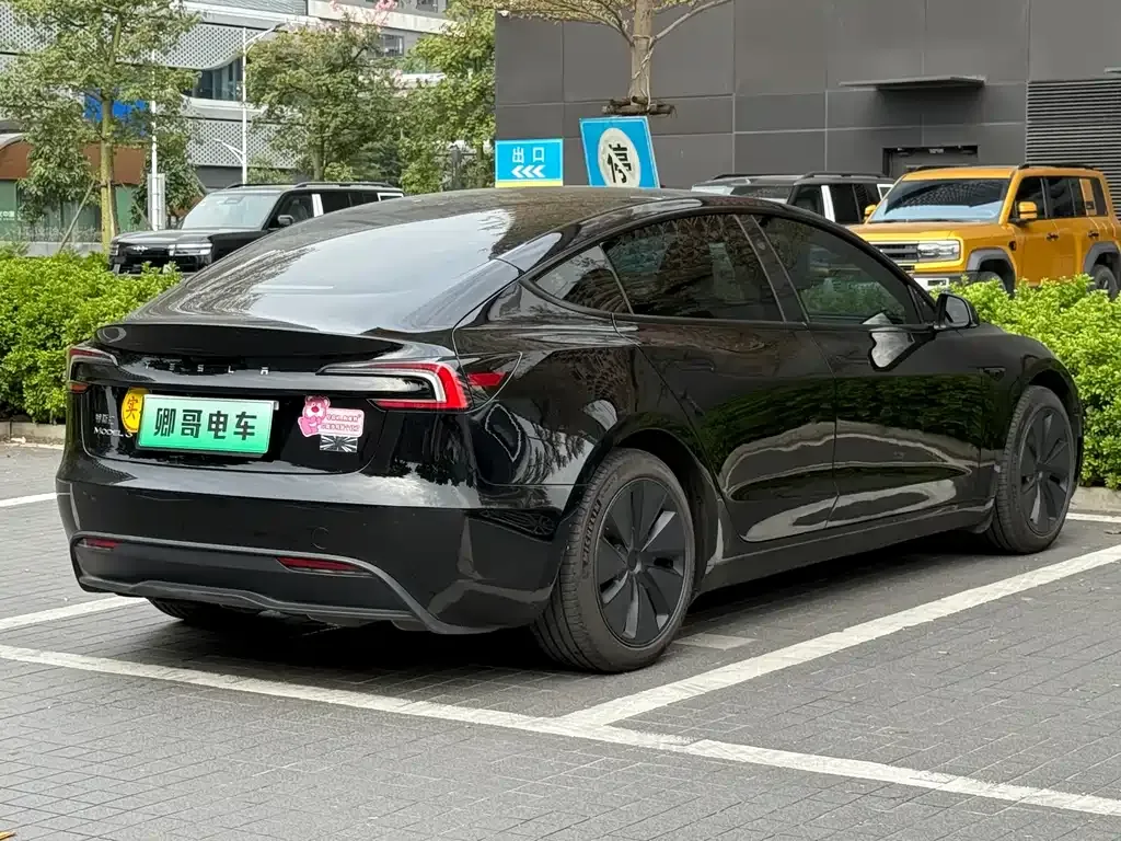 Tesla Model 3 2024 из CN, фото 4