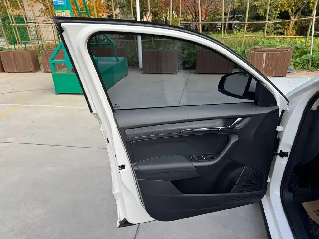 Skoda Kamiq 2022 из CN, фото 5