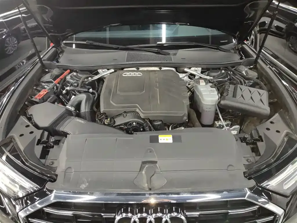Audi A6L 2023 из CN, фото 10