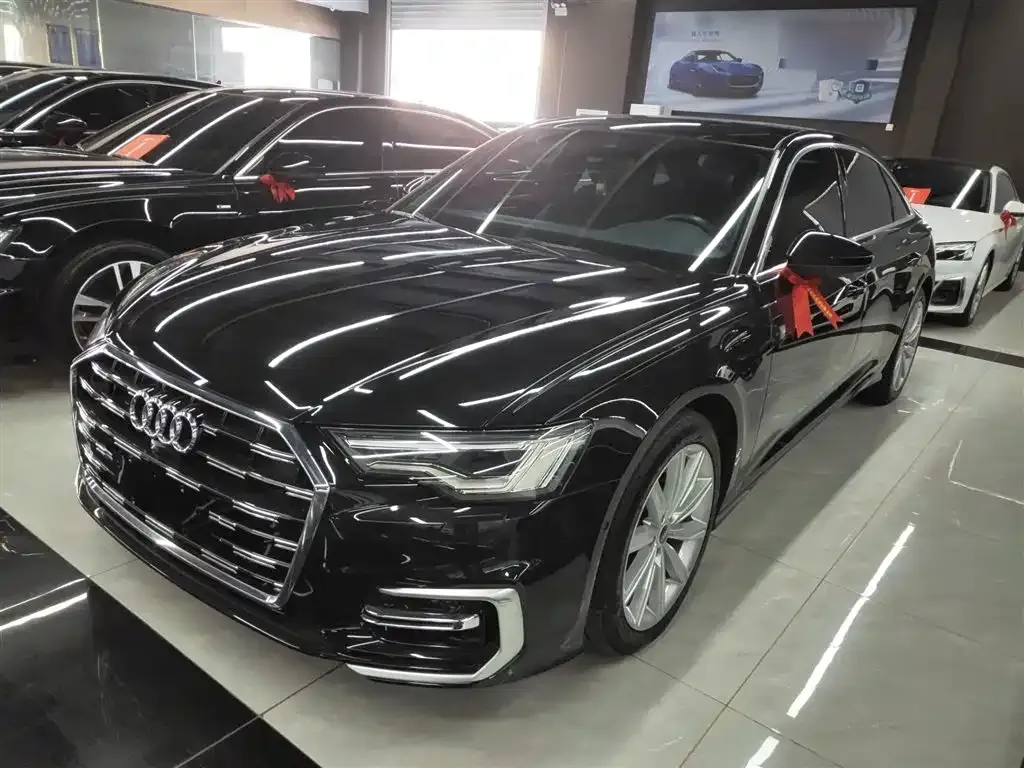 Audi A6L 2023 из CN, фото 2