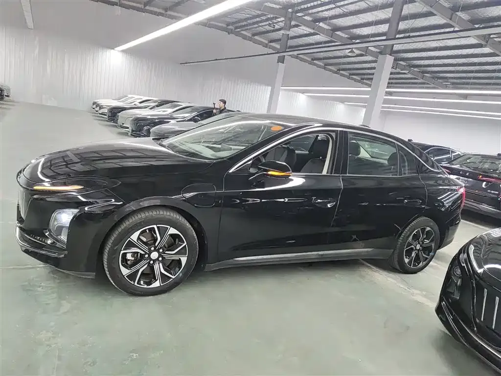 Hongqi E-QM5 2022 из CN, фото 5