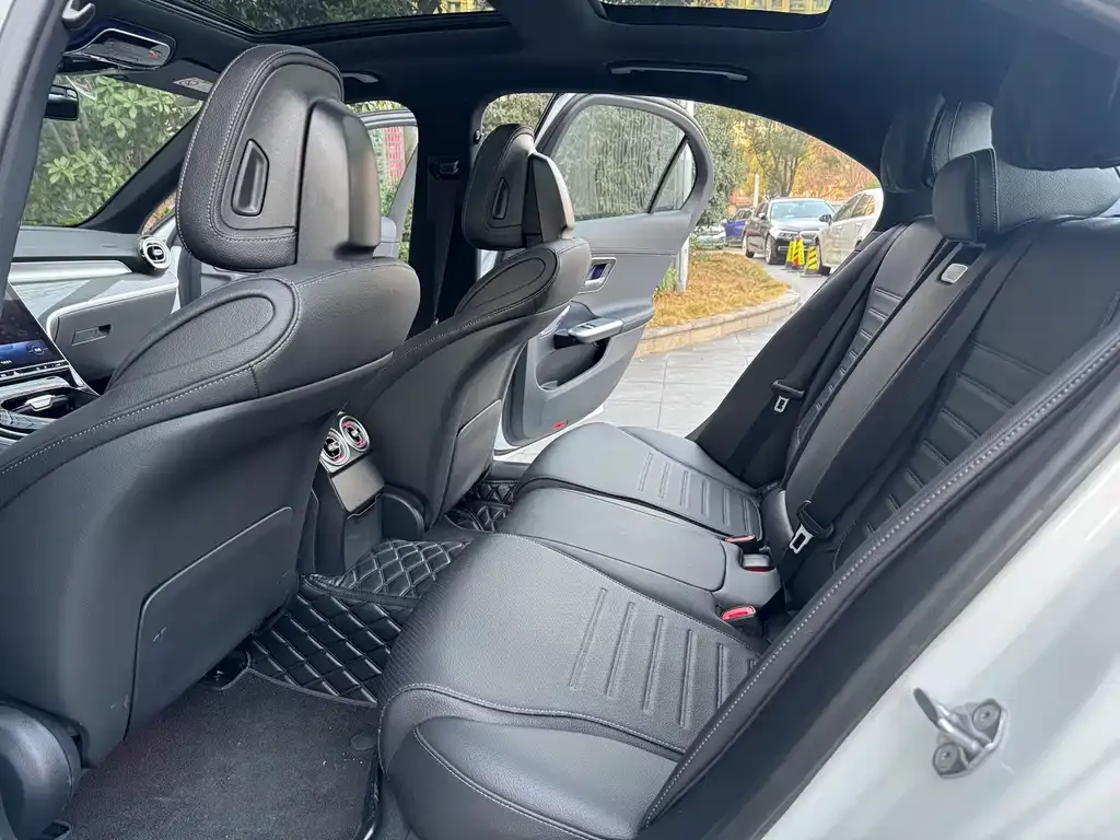 Mercedes-Benz C-Class 2024 из CN, фото 6