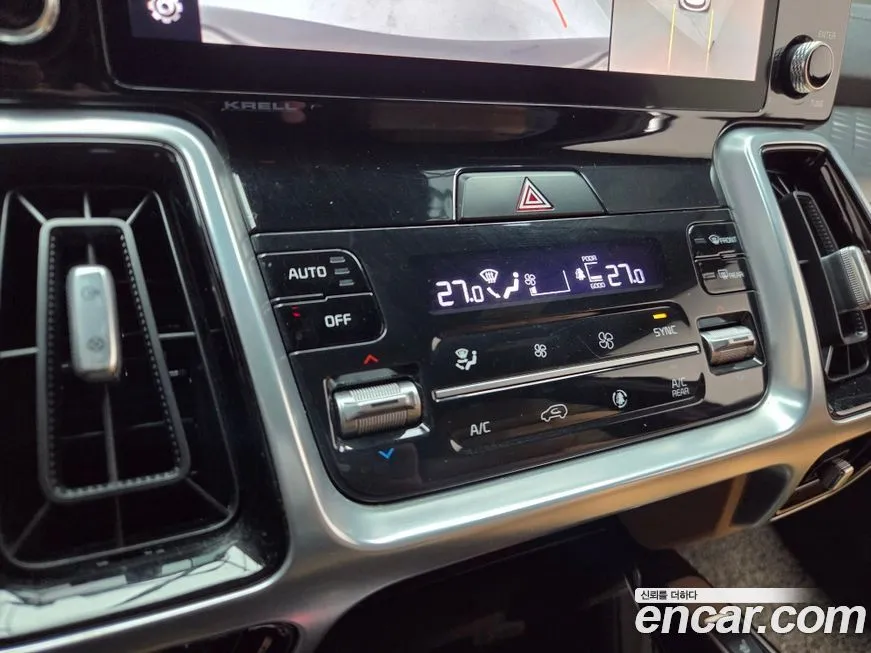 Kia Sorento — фото 10