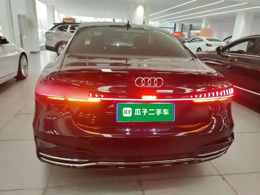 Audi A7L 2025 из CN, фото 6