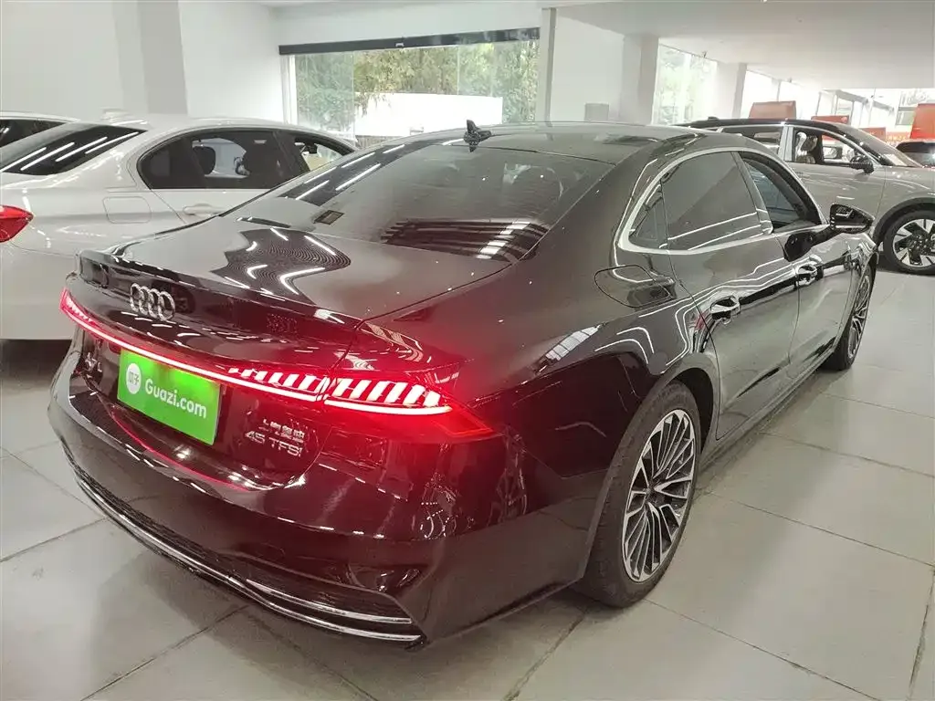 Audi A7L 2025 из CN, фото 7