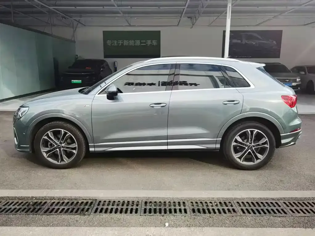 Audi Q3 2021 из CN, фото 7