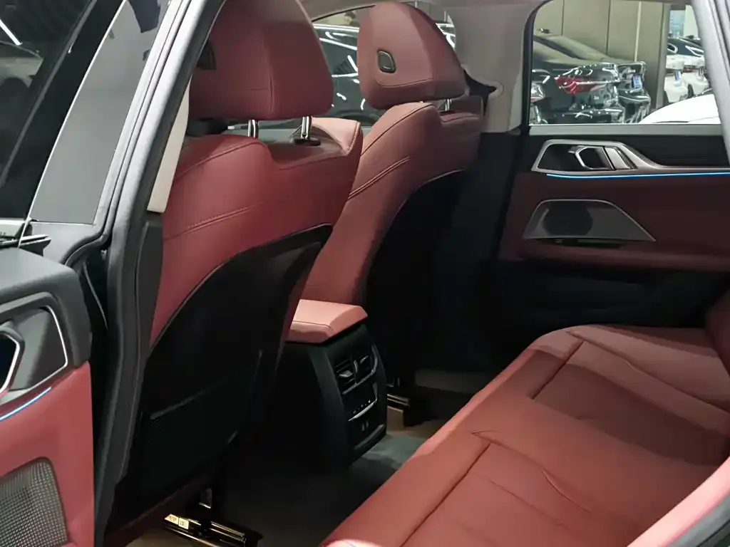 BMW 4 Series 2024 из CN, фото 10