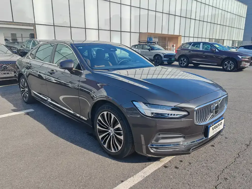 Volvo S90 — фото 4