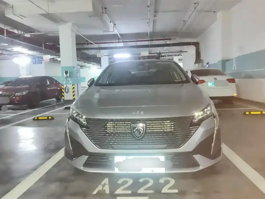 Peugeot 408 2022 из CN, фото 2