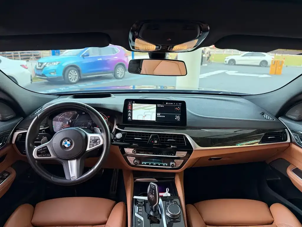 BMW 6 Series GT 2023 из CN, фото 10