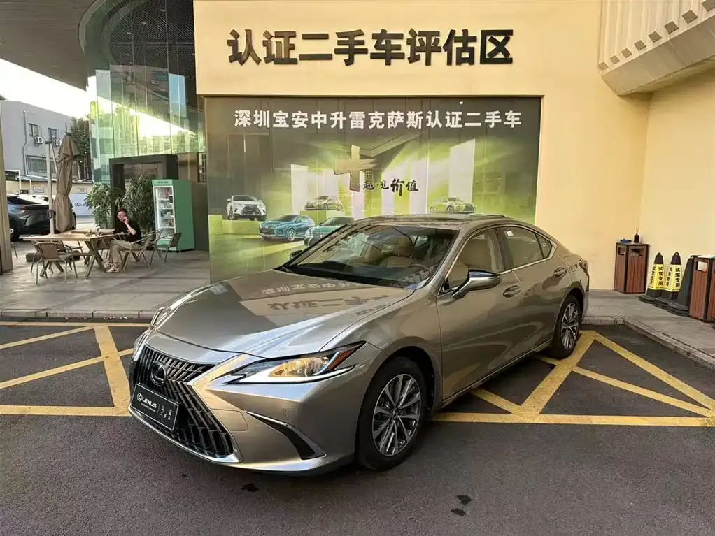 Lexus ES 2024 из CN, фото 1
