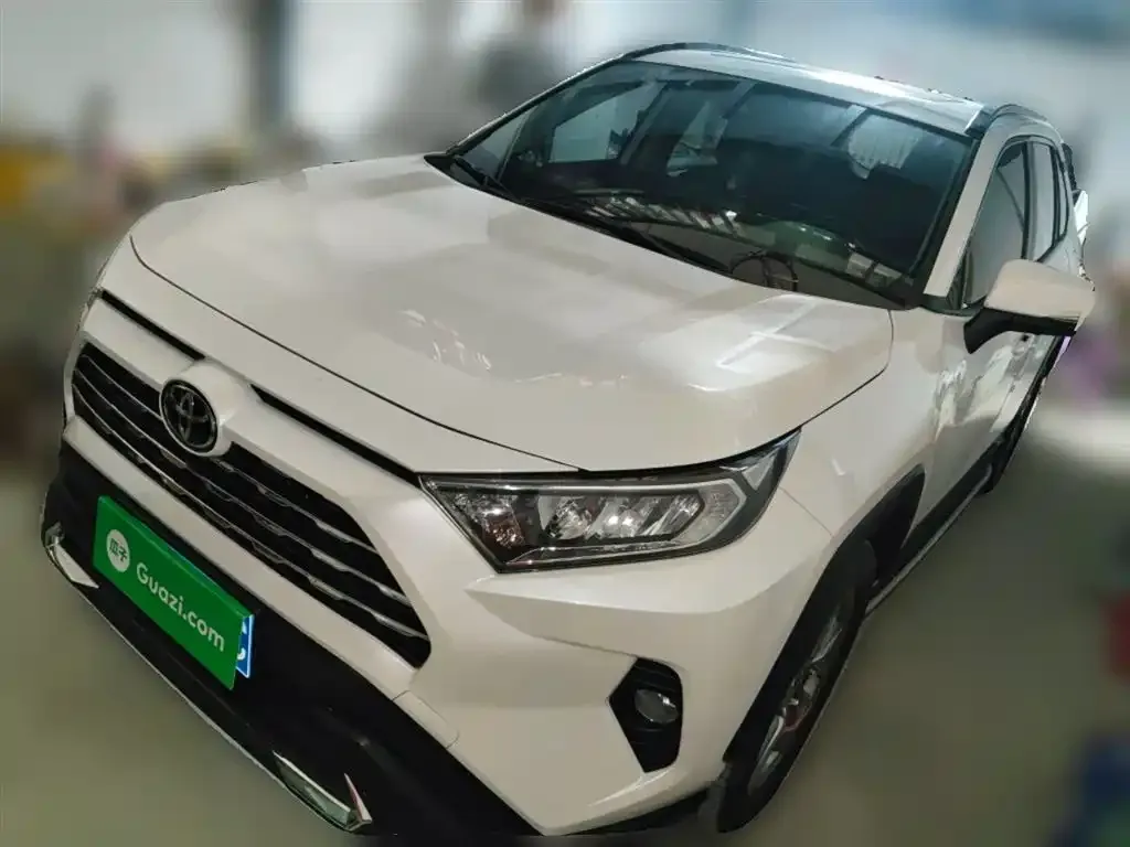 Toyota RAV4 2022 из CN, фото 2